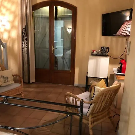 Le Mas Shabanou روكفور-لا-بين